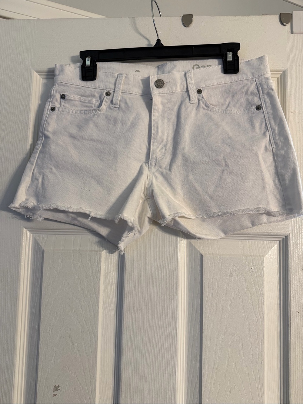 Gap 1969 White Denim Cutoff Shorts Size 28 Raw Hem Stretch Jean Shorts